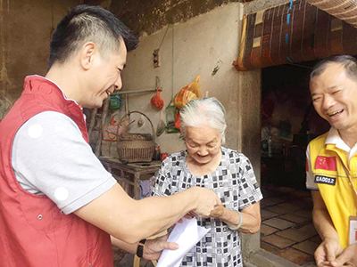 【慰问特别困难户慈善活动】将爱洒满人间