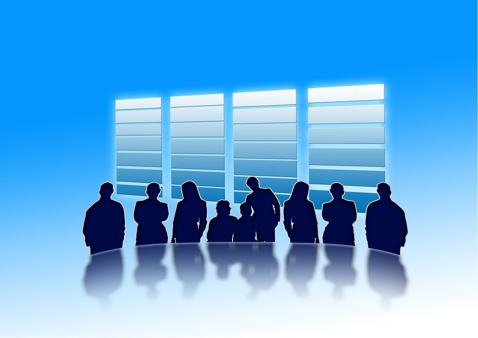 创业时注册公司还是注册个体户？