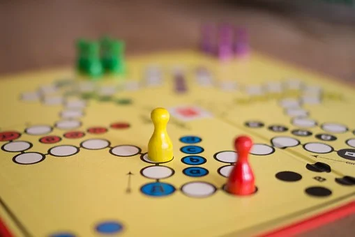 如何开一家游戏公司？需要办理哪些备案？