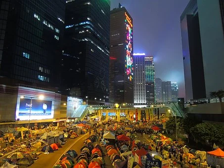 开香港银行账户和内地离岸账户有什么区别？