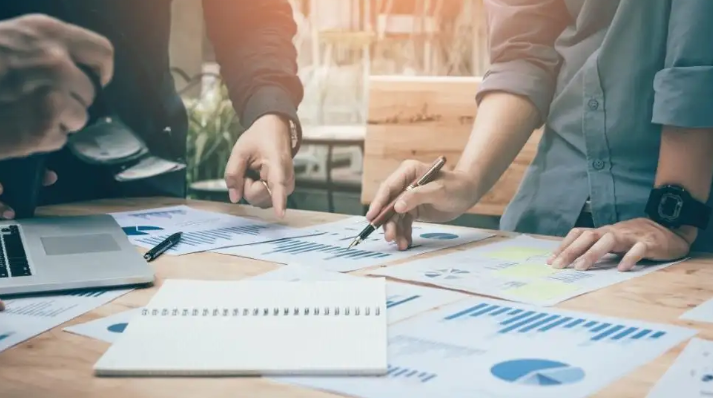 真实现金补贴，深圳前?！鞍锲?2条”为企业解难