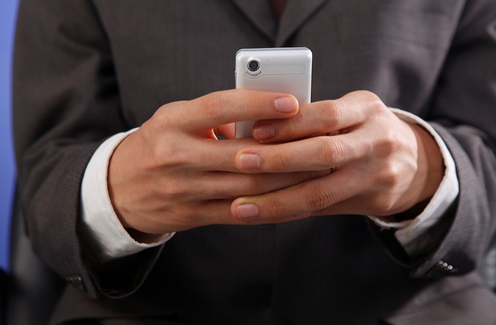 香港公司年审报税，避免?？畹谋乇缸⒁馐孪?