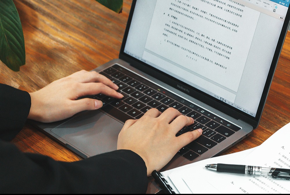 香港公司年审指南：如何避免?？? /></a>
            </dt>
            <dd>
                <h3>
                    <a href=