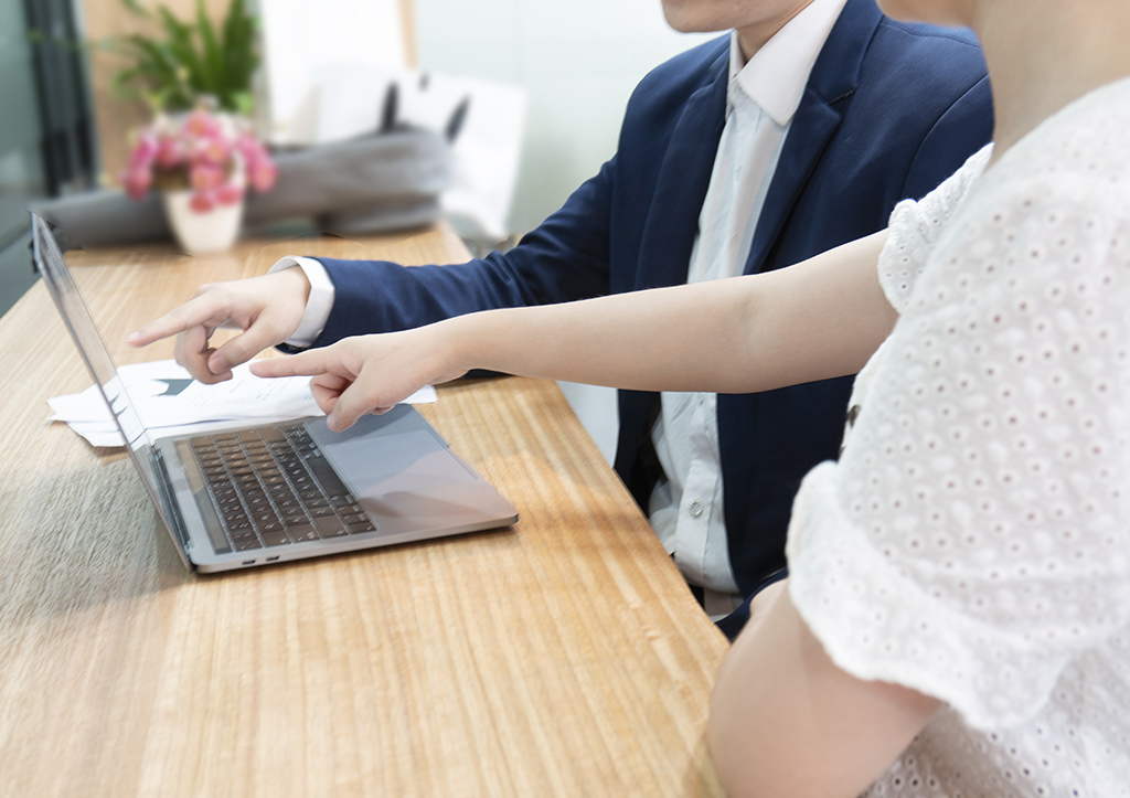 个人是否能在新加坡注册公司并在新加坡银行开设公司账户? 个人是否能在新加坡注册公司并在新加坡银行开设公司账户?