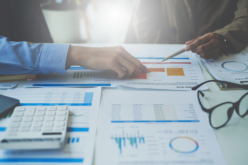 深圳公司内账与外账的完美解析:如何高效处理账务 深圳公司内账与外账的完美解析:如何高效处理账务